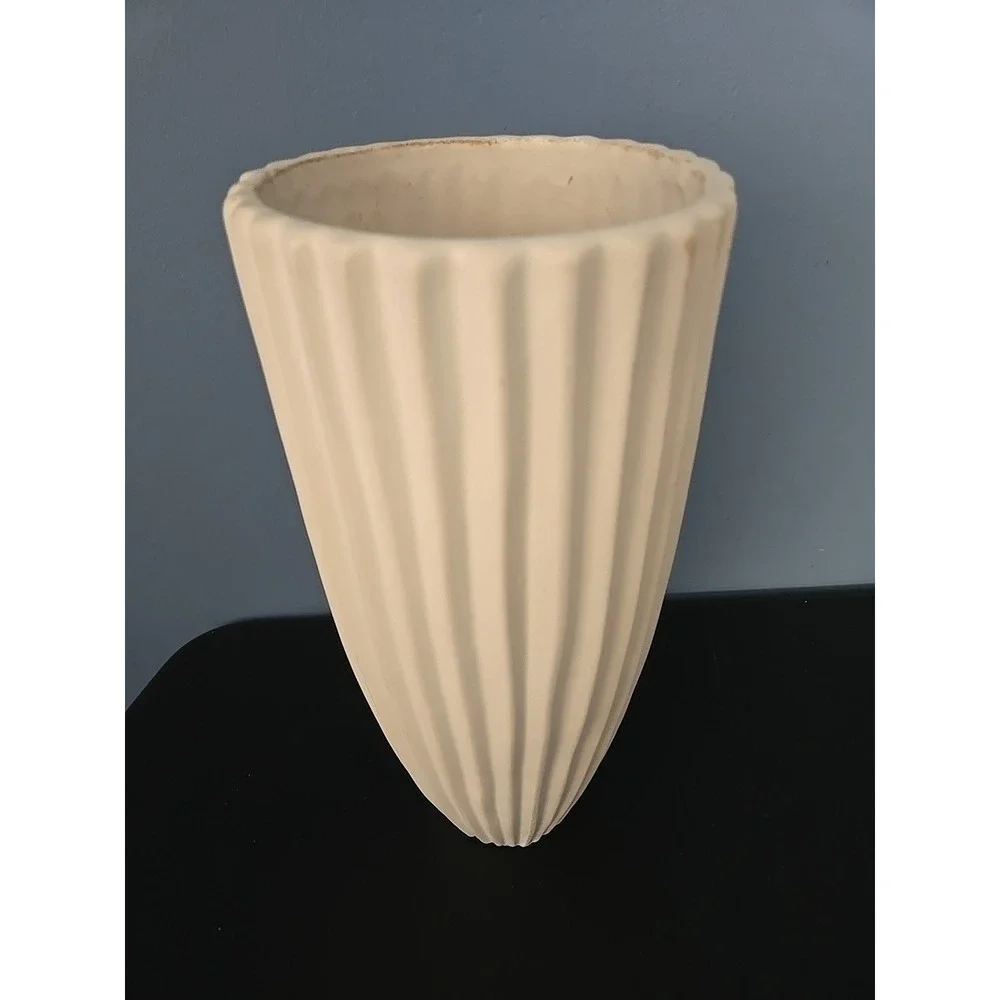 West‎ Elm Planter Vase Textured Fluted Stoneware White Glaze Retired 11.5